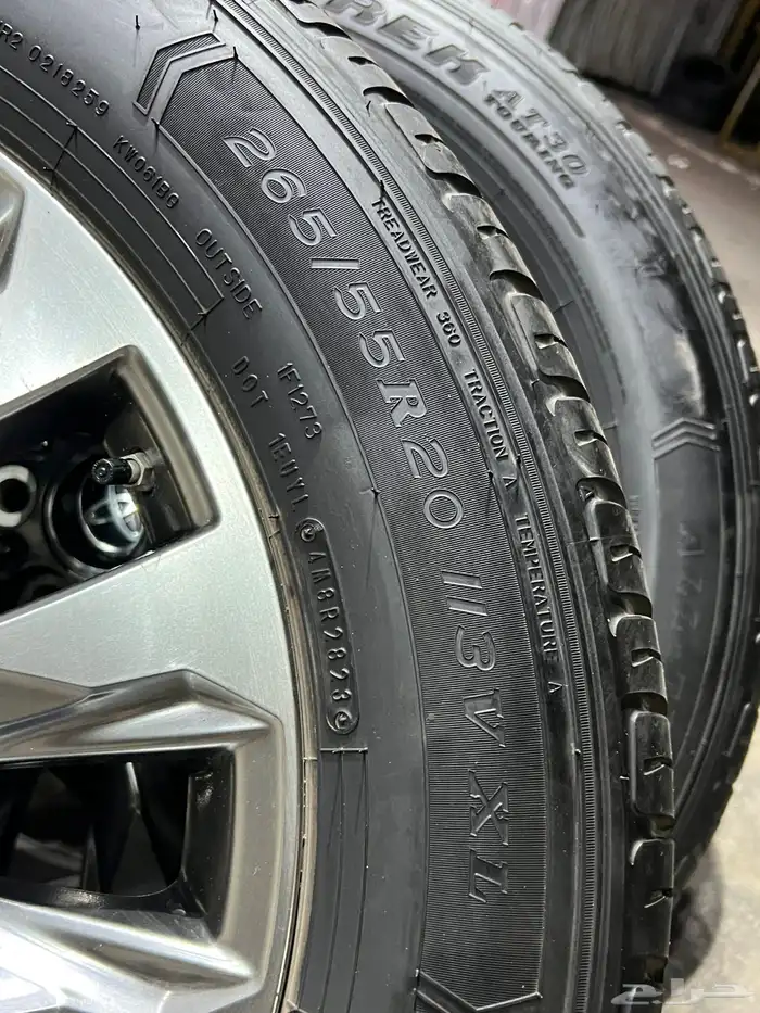 جنوط لاندكروزر اصلي وكاله مع كفرات دنلوب وكاله مقاس 20 12