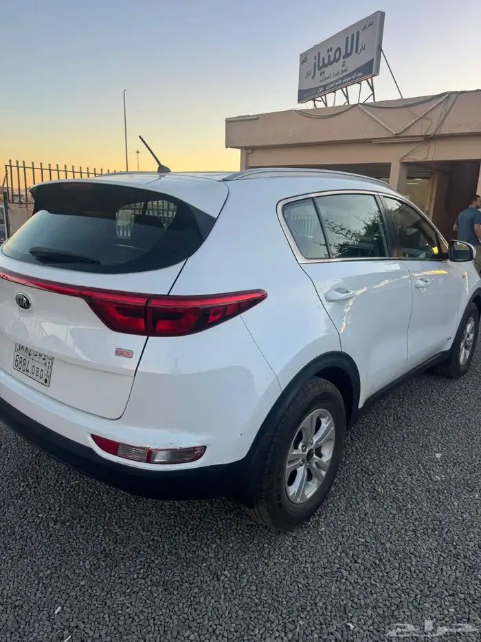 للبيع كيا سبورتاج 2017 ابيض 5