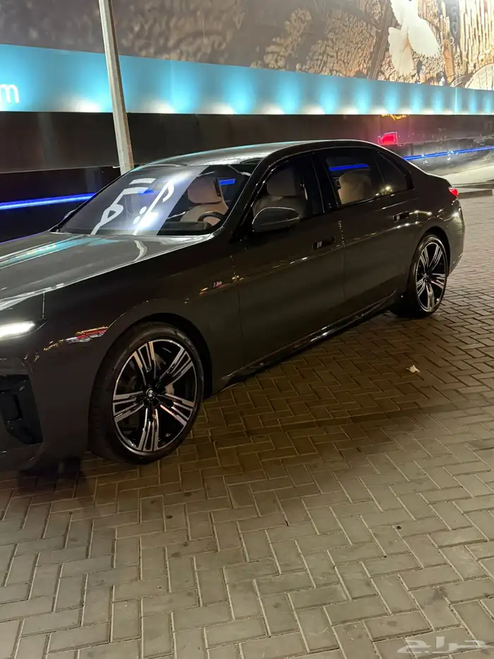 بي ام دبليو 740i 2025 للبيع 5