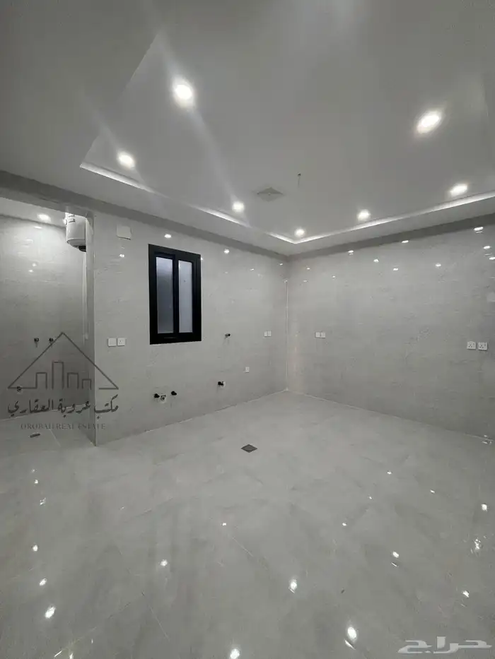 للبيع شقق تمليك دور ارضي تبوك حي البوادي 15