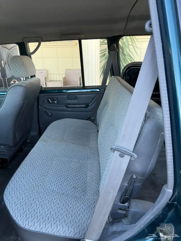 جيب باجيرو مخزن 9