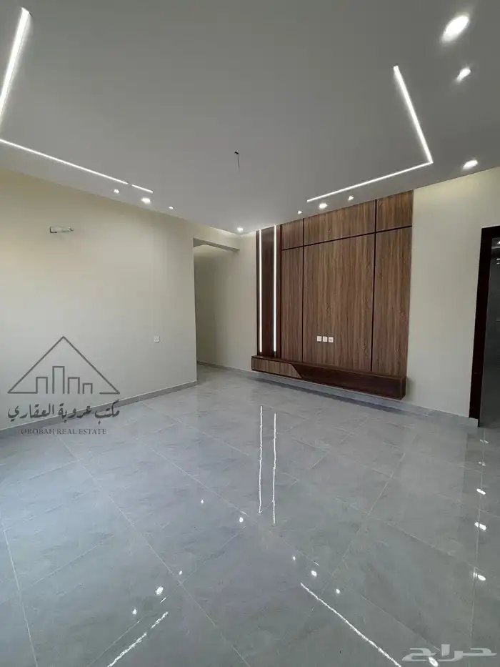 للبيع شقق تمليك دور ارضي تبوك حي البوادي 9