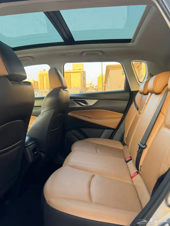 للبيع جيب شانجان CS35 موديل 2023 6