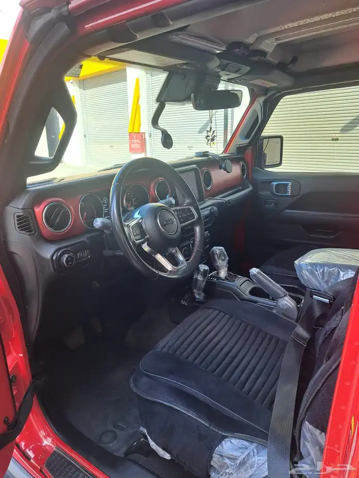 جيب جلاديتر روبيكون موديل 2021 فل كامل   لون أحمر 3