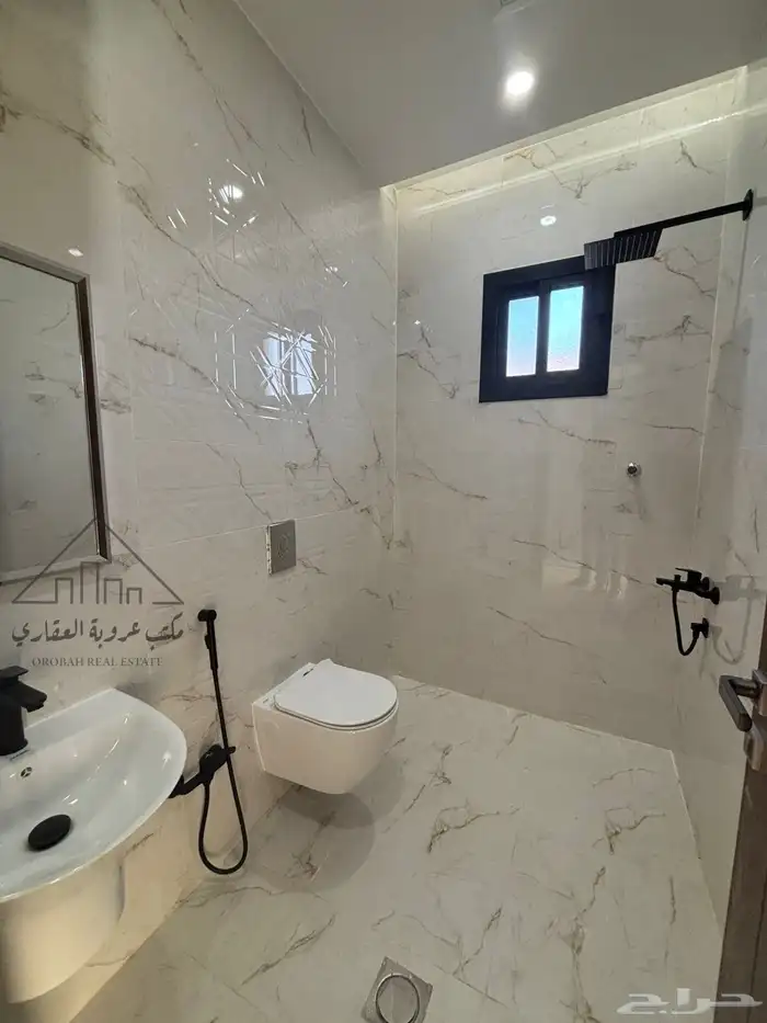 للبيع شقق تمليك دور ارضي تبوك حي البوادي 10