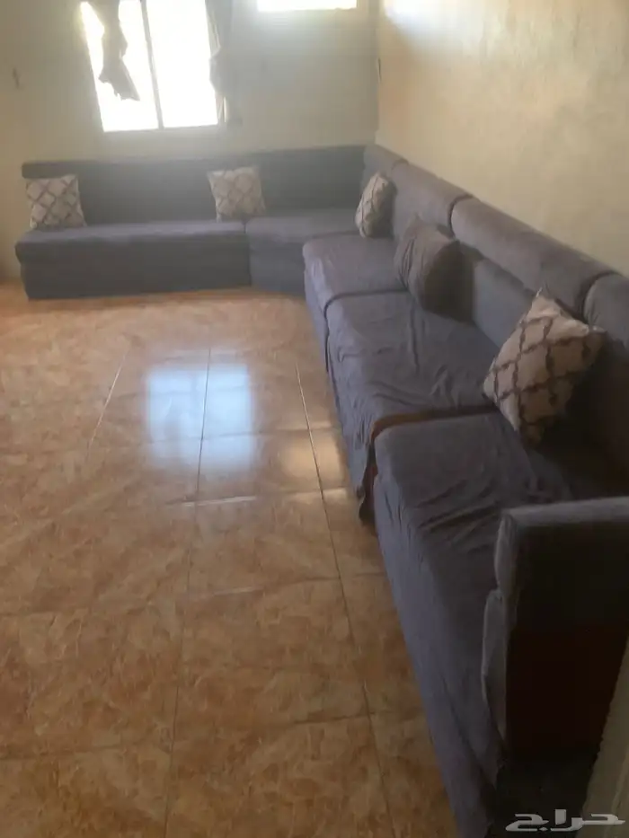 كنب غرفه 4في4ومدخل ودولاب صغير وكنب اخر 5