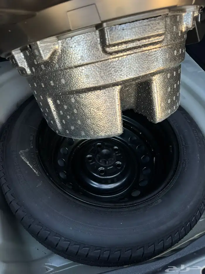 للبيع كامري هايبرد 2024 مالك اول 17