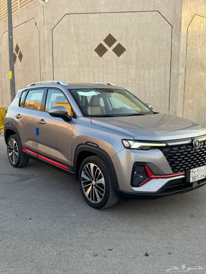 للبيع جيب شانجان CS35 موديل 2023 1