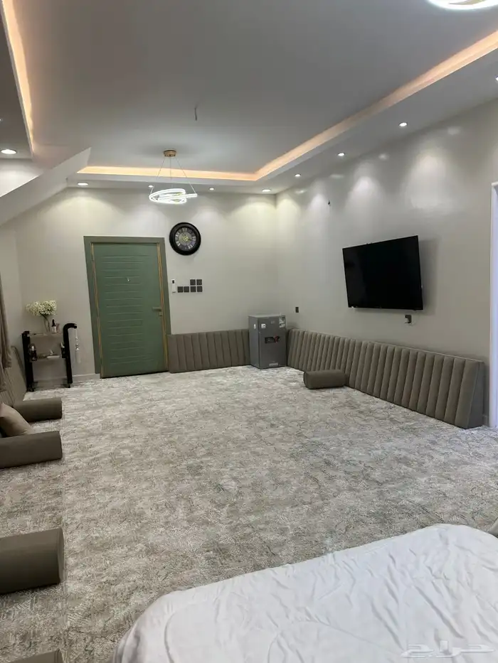 غرفة تبعد عن الحرم 8دقايق وقباء 6 دقايق 0