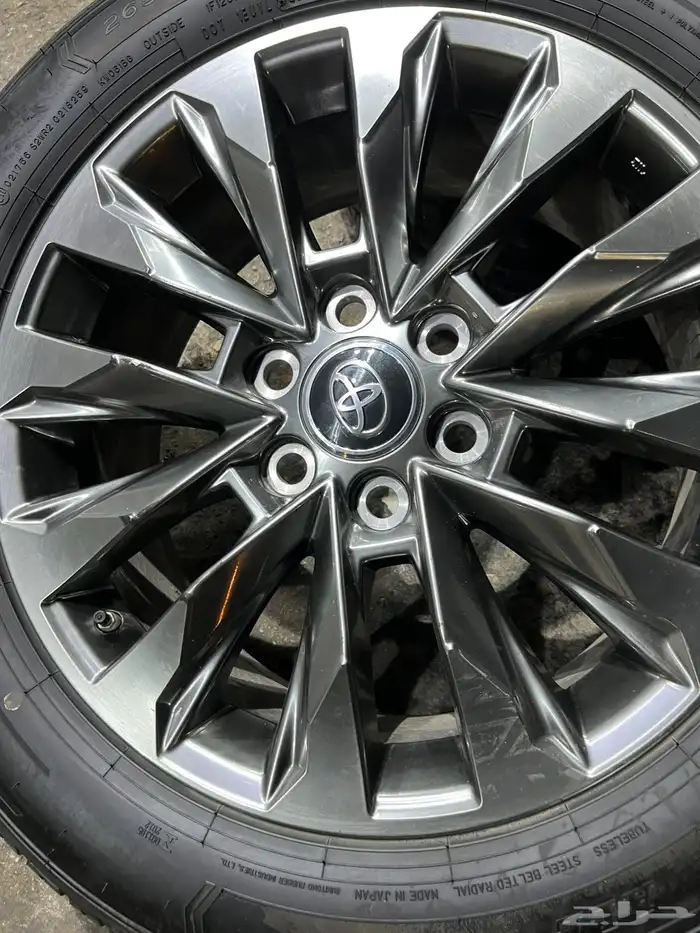 جنوط لاندكروزر اصلي وكاله مع كفرات دنلوب وكاله مقاس 20 16