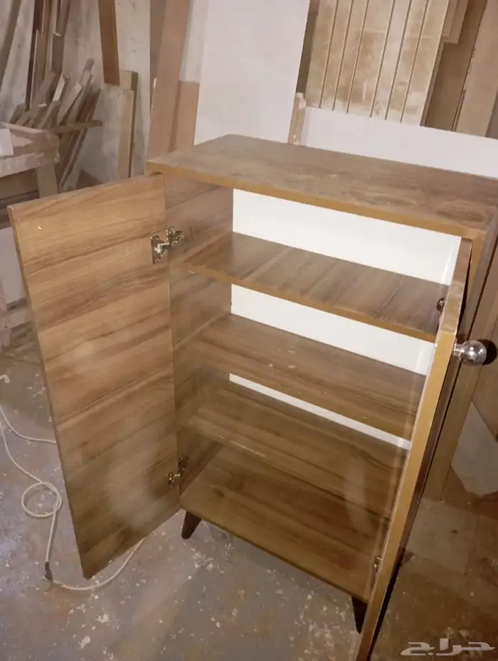 سرير   خزانة   تسريحة   بطانية   وسادة   للبيع 8