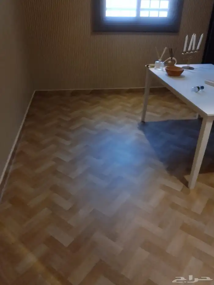 حراج موكيت وسجاد وشبيه باركيه خشب ثيل صناعي 2