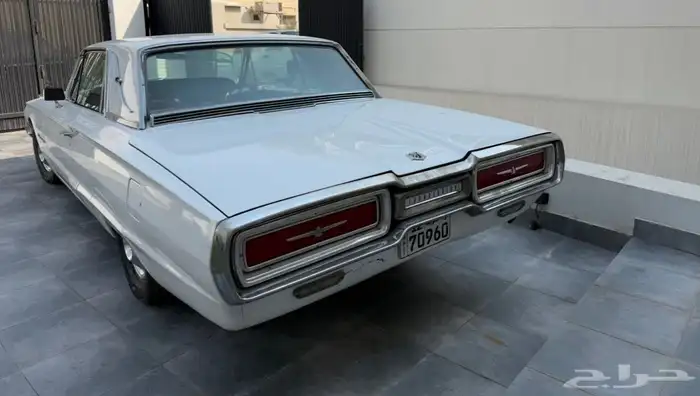 للبيع موديل 1964 السياره مخزنه 3