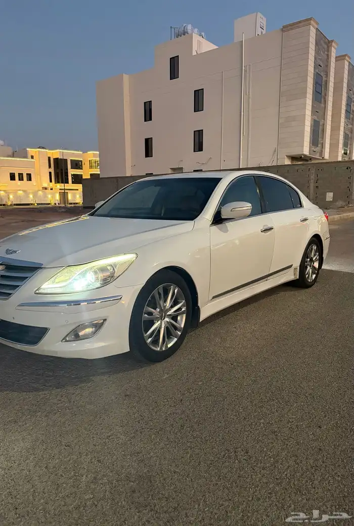 جينسس 2013 للبيع 2