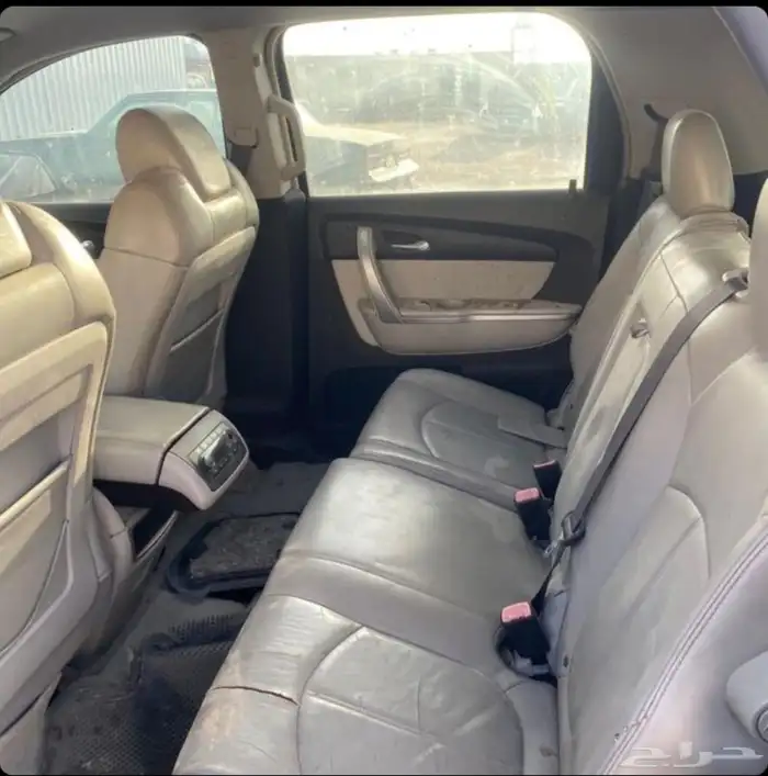 قطع اكاديا GMC دبل موديل 2008 5