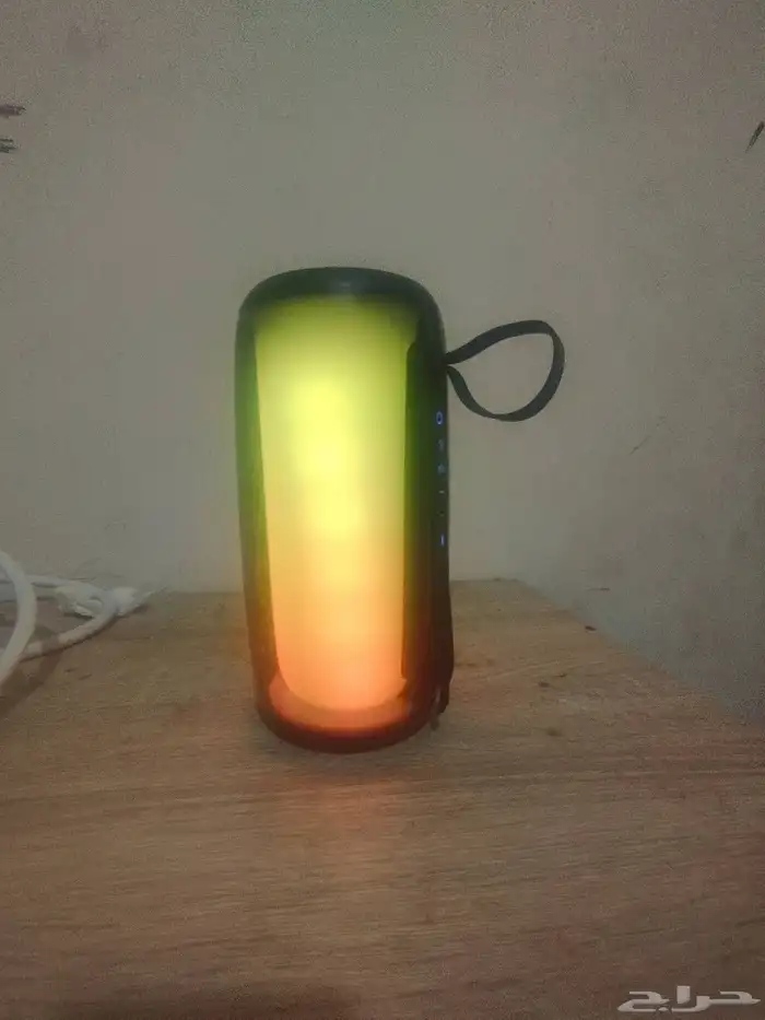 سماع للبيع جديده وتقدر تغير الالوان والصوت جدا ممتاز وعالي 2