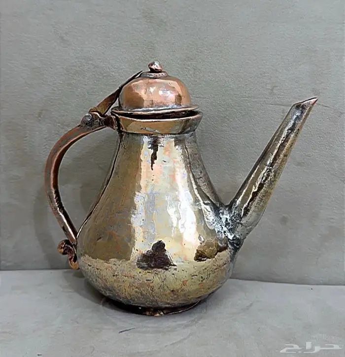 إبريق شاي من النحاس الأحمر العتيق وزنه ثقيل 7
