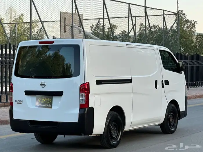 نيسان باص بضاعه موديل 2020 سعودي قير عادي بنزين 5