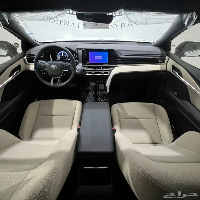 تويوتا كامري ال اي بنزين 2025 5