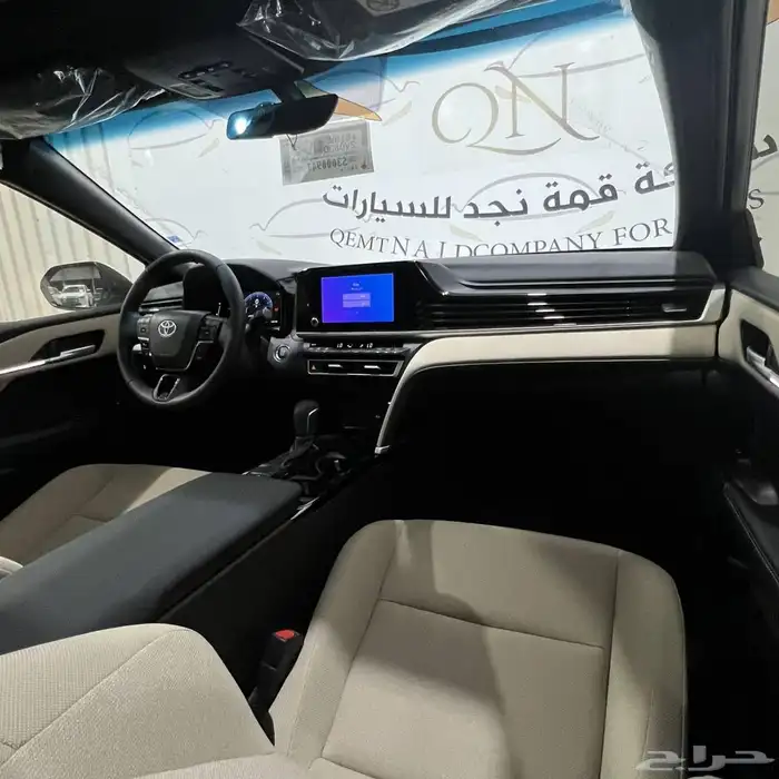 تويوتا كامري ال اي بنزين 2025 7
