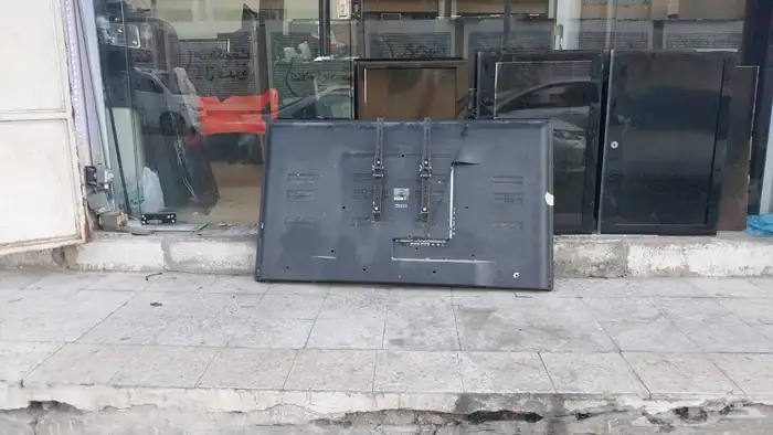 فني الكترونيات 4