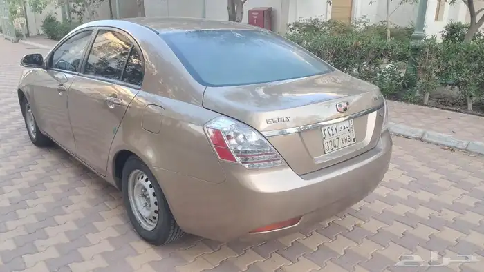 جيلي ام جراند 2012 لسه محدث المكينة الي 2014 عربية نظيفه 4