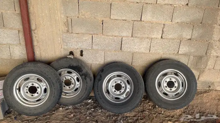 طقم جنوط ددسن وكالة مع كفرات 3