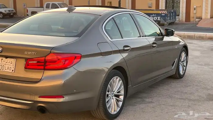 بي ام دبليو 2018 عداد 250 الف 520 فل كامل 24