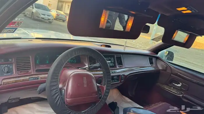 فورد لينكلون تاون كار 11