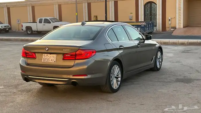 بي ام دبليو 2018 عداد 250 الف 520 فل كامل 26