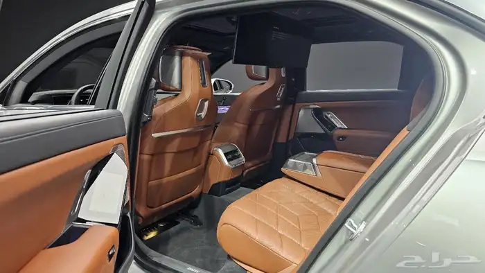 للاستيراد من كوريا _ BMW 740i _ 2023 5