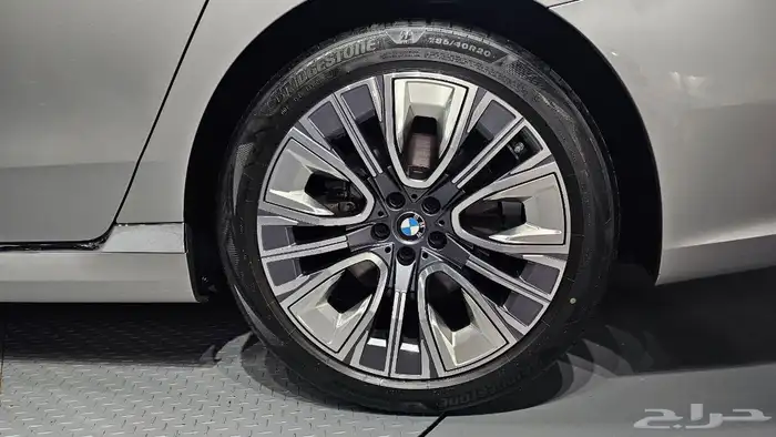 للاستيراد من كوريا _ BMW 740i _ 2023 15
