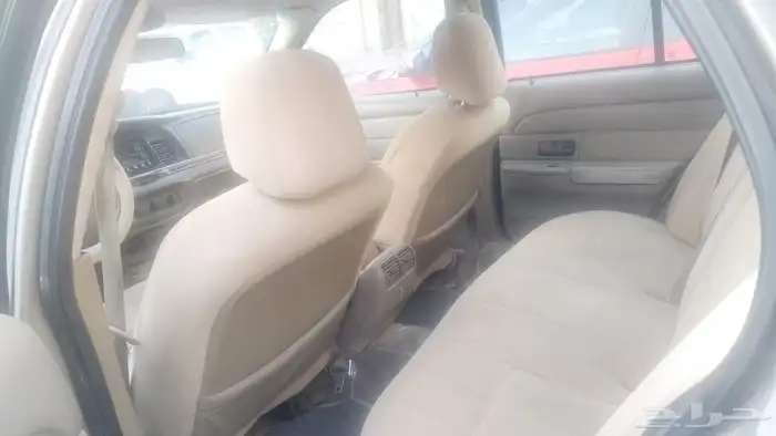 اللييع فورد كراون فكتوريا2005 2