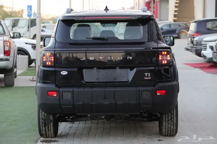 جيتور تي 1 موديل 2026 لدى الخصر للسيارات 5