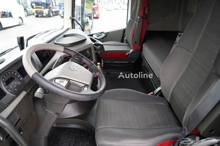 راس شاحنةفولفو 2021م 12