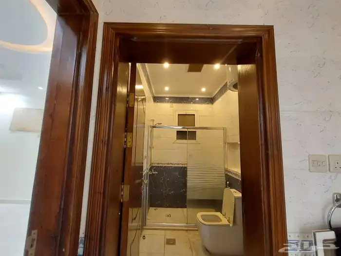 للايجار شقتين في الرانوناء 6