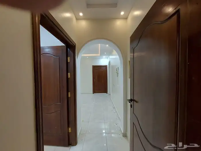 للايجار شقتين في الرانوناء 1