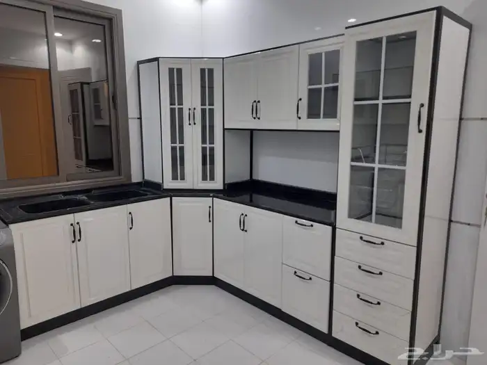 مطابخ جديده جاهزه تتوفر جميع الألوان ب2500 شامل التوصيل والت 4