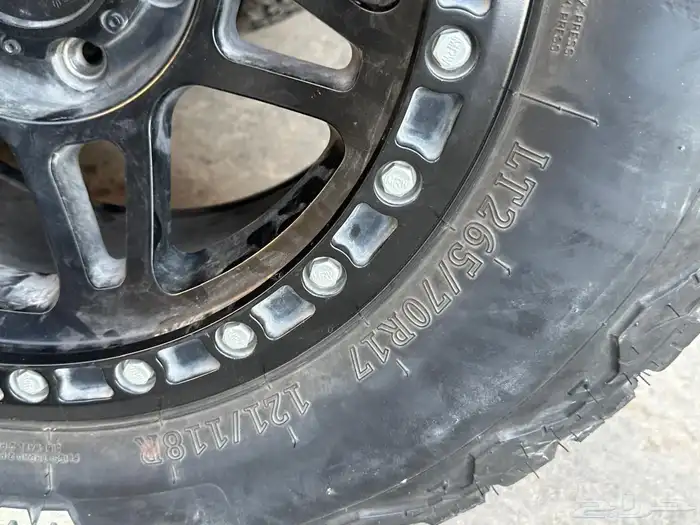 جنوط ميثود 6مسمار معا كفرات نص حجري ودواي مقاس 265 70 17 6