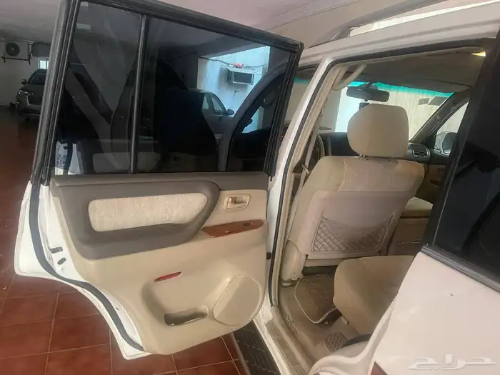 للبيع جيب جكسار 2007 8