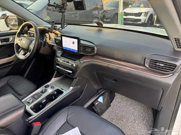 فورد اكسبلور 2020 تم التعاقدعليها بعملوة 1000 ريال . 13