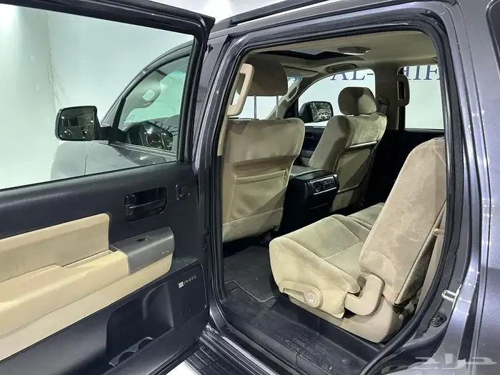 تويوتا سكويا نص فل دبل 2013 11