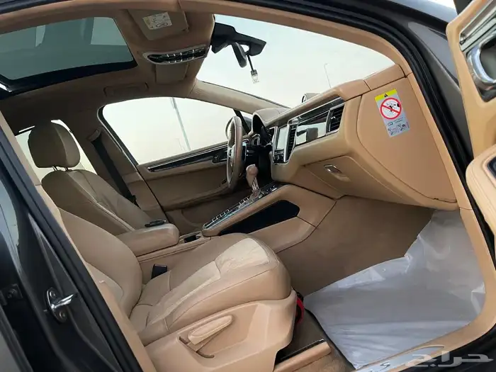 بورش ماكانS 28