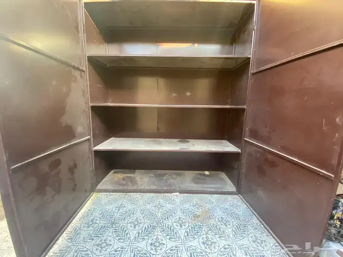 دولاب خزانه ومظلة 4 6 1