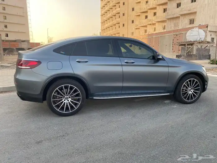 مرسيدس GLC 300 موديل 2021 4