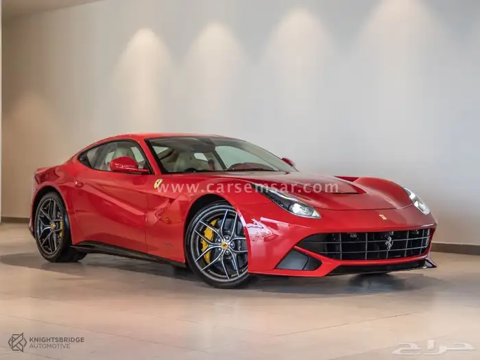 لمبرجيني افنتادور SV أو فيراري F12 أو فيراري 488 0