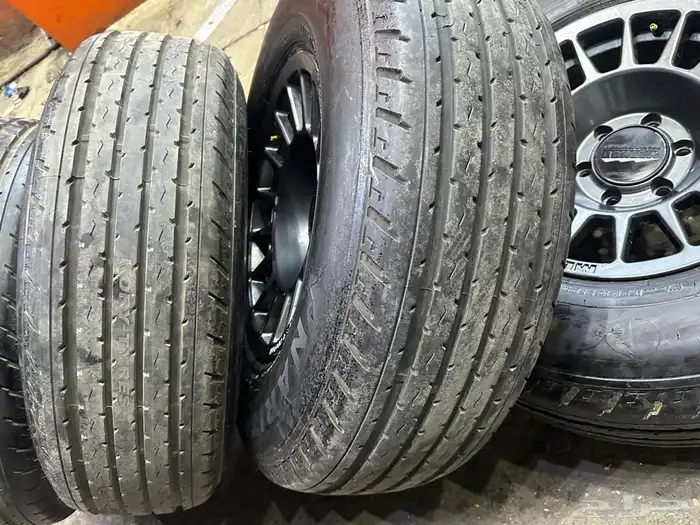 كفرات شاهين ريدنز مع جنوط ميثود 6 مسمار مقاس 17 10