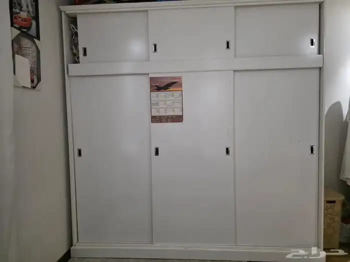 دولاب للبيع 0