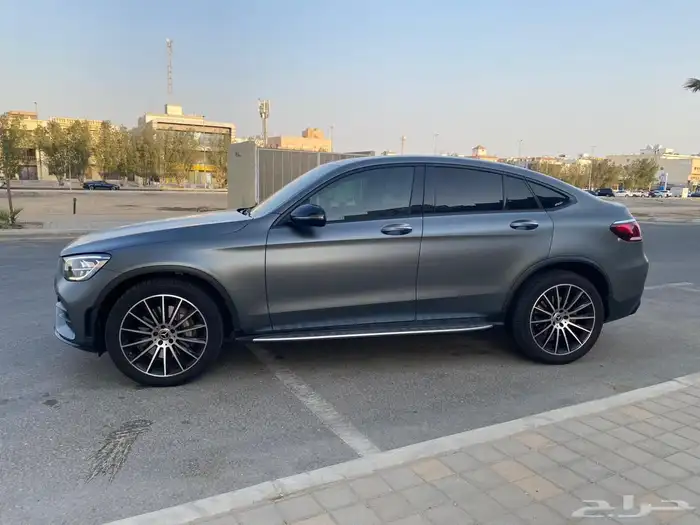 مرسيدس GLC 300 موديل 2021 3