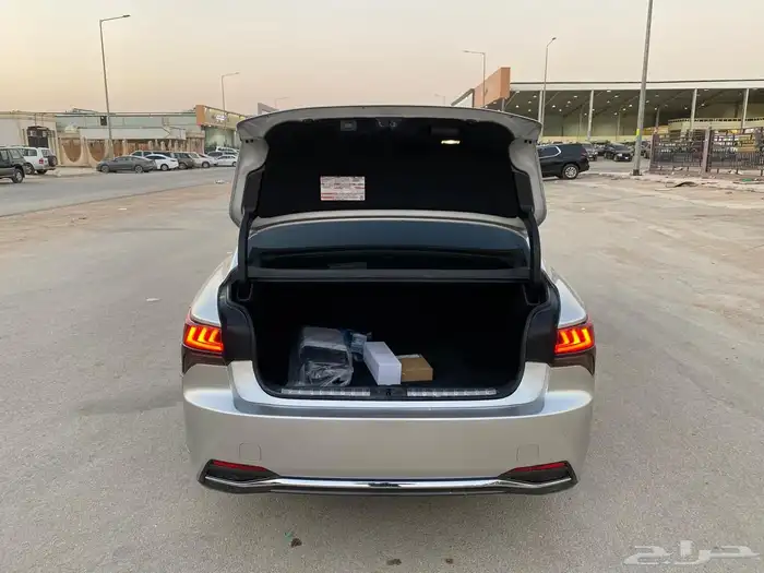 لكزس LS 500 2023 15